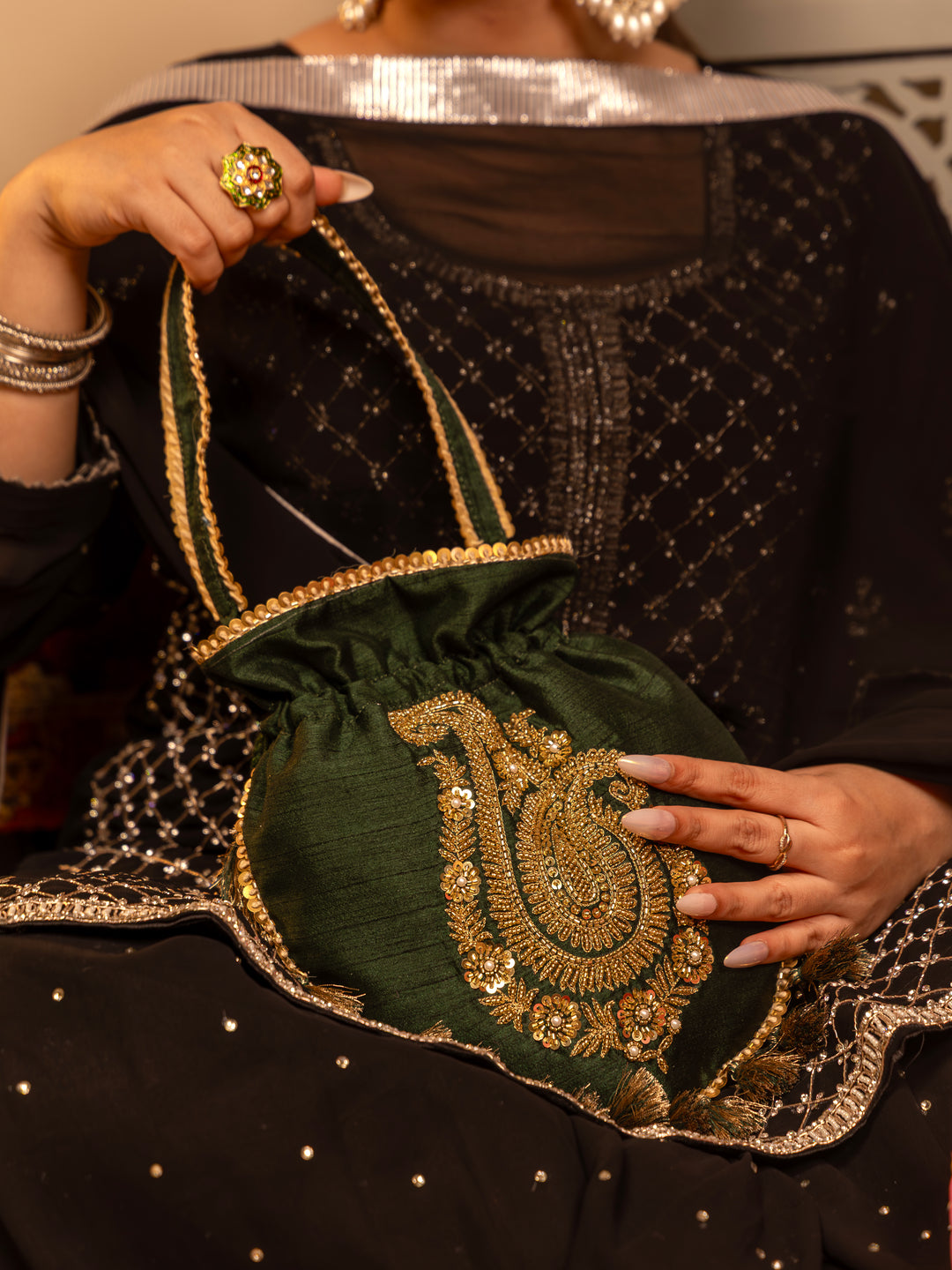 Gulzaar potli bag - Bottle green