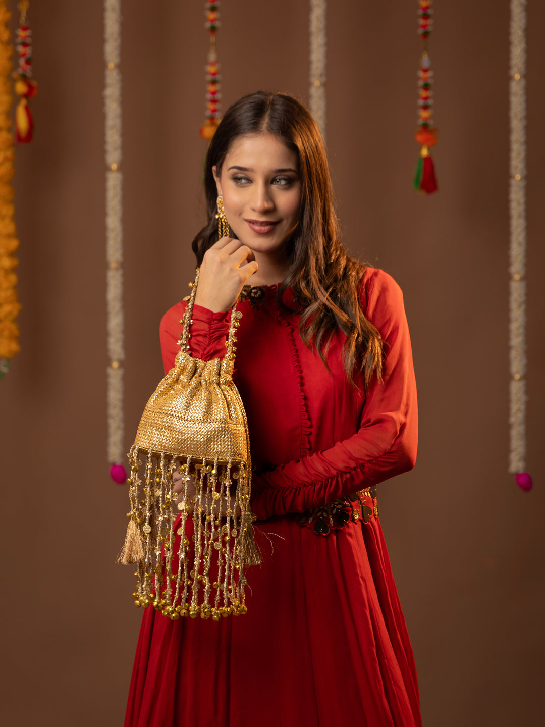Sunehri Sona Potli