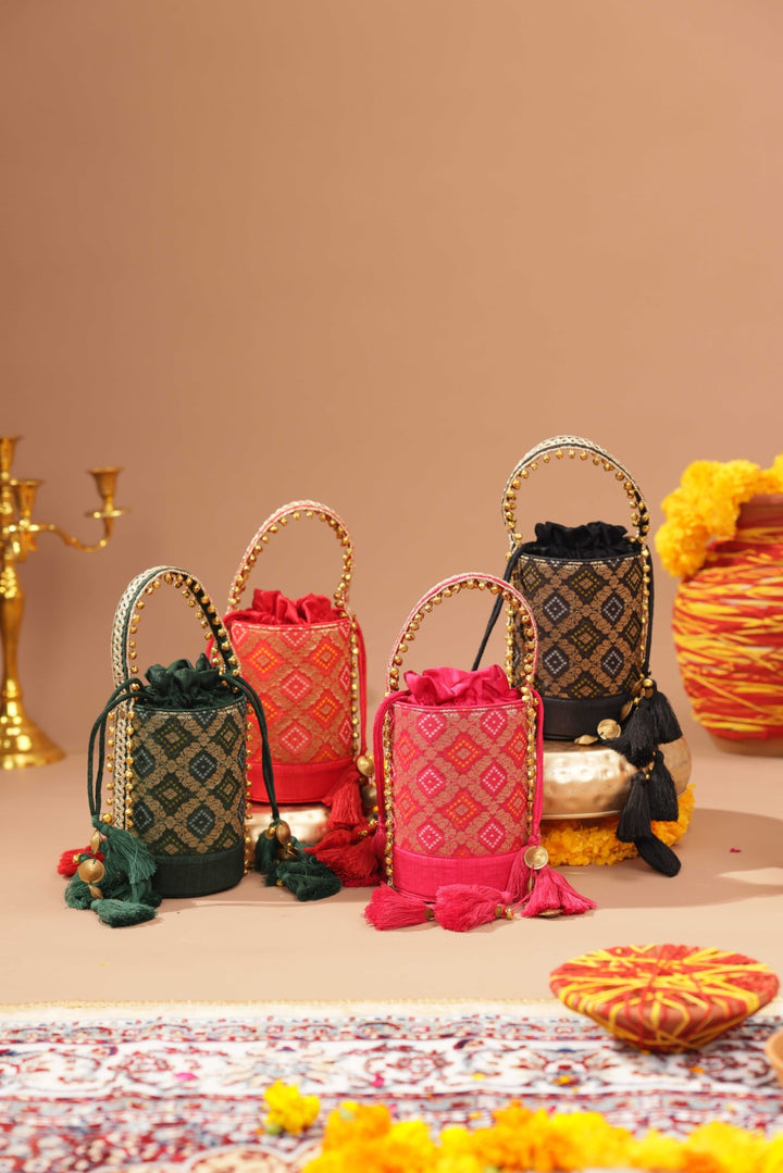 RAJSI BUCKET BAG