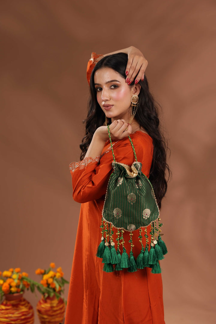 GULNAAR POTLI
