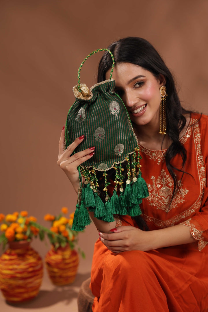 GULNAAR POTLI