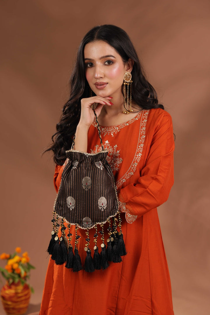 GULNAAR POTLI