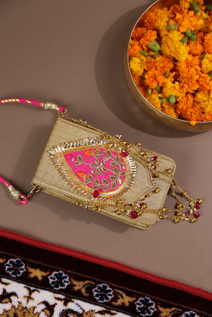 UTSAV MOBILE SLING